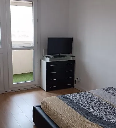 Prive Avec Loggia Kwatera prywatna *